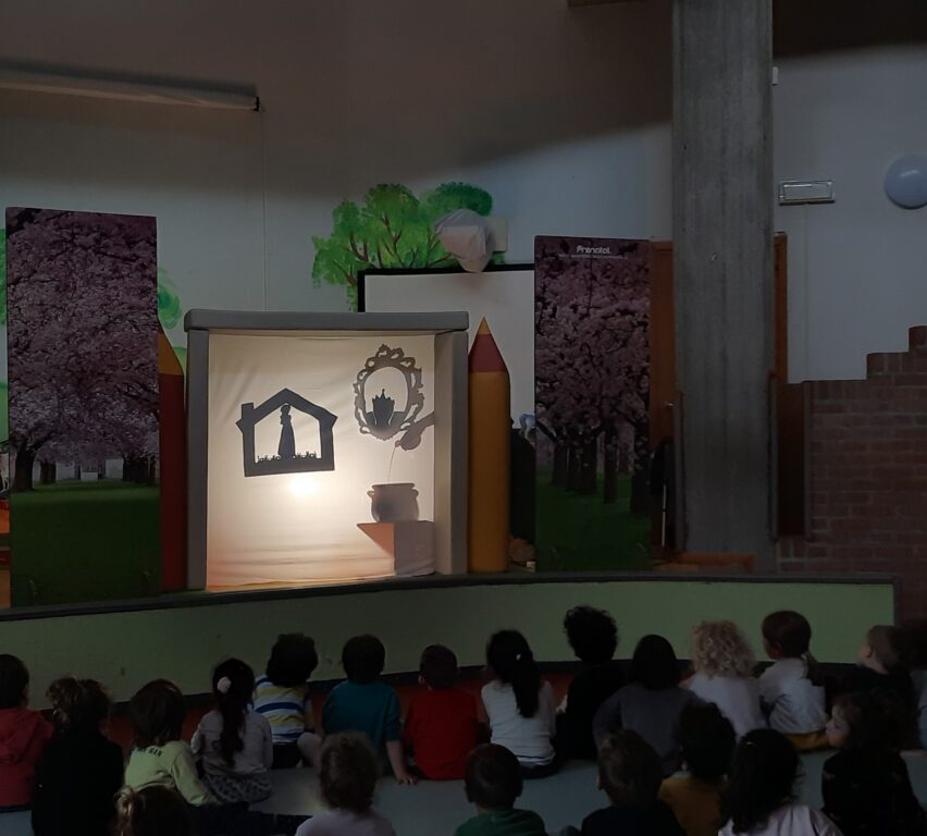 Giornata del libro 2024: spettacolo e letture animate alla scuola dell’infanzia xxv aprile